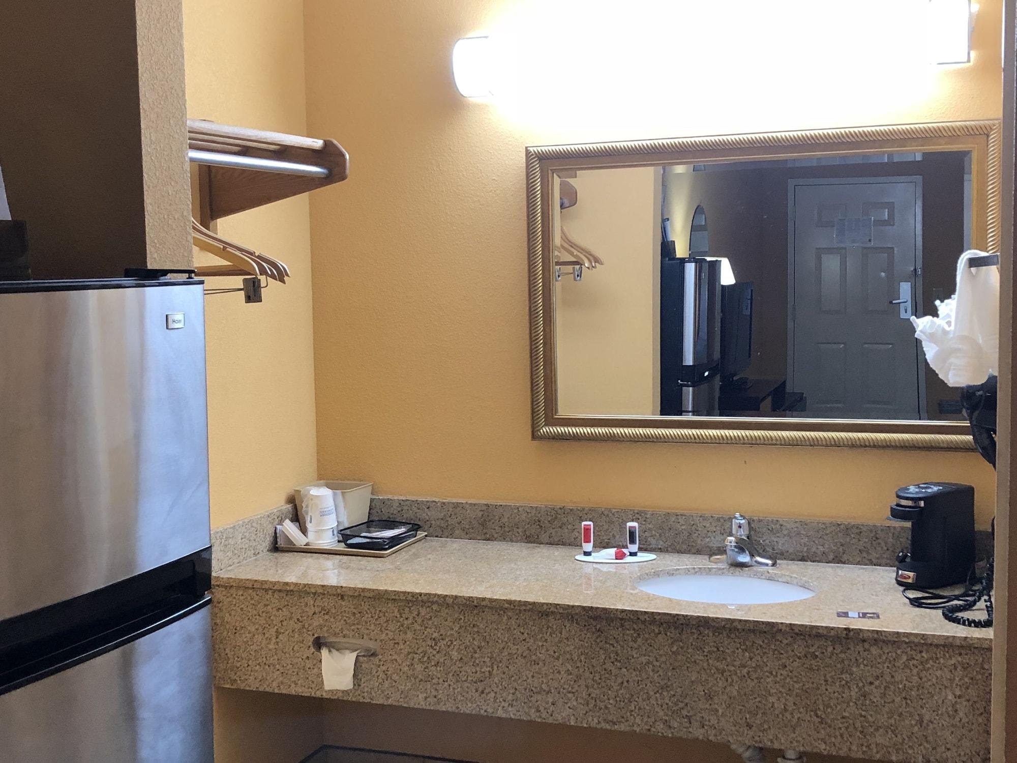 Baymont By Wyndham Richburg - Chester Area Extérieur photo