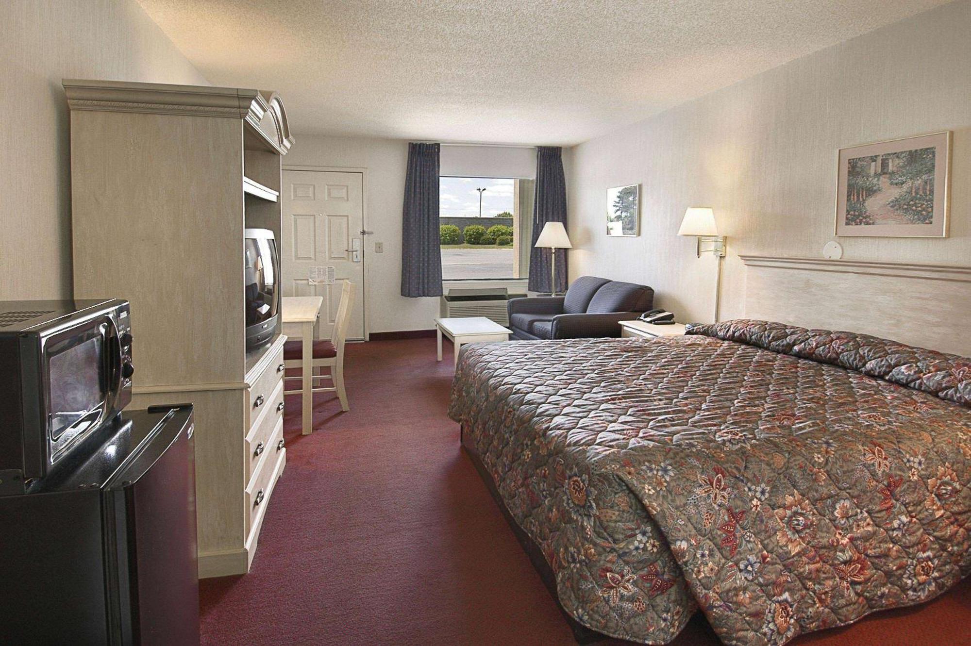 Baymont By Wyndham Richburg - Chester Area Extérieur photo