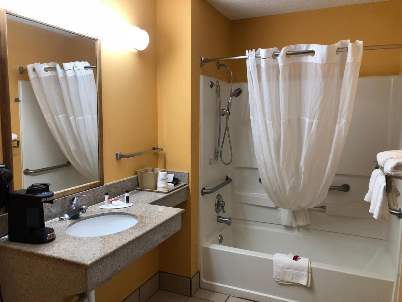 Baymont By Wyndham Richburg - Chester Area Extérieur photo